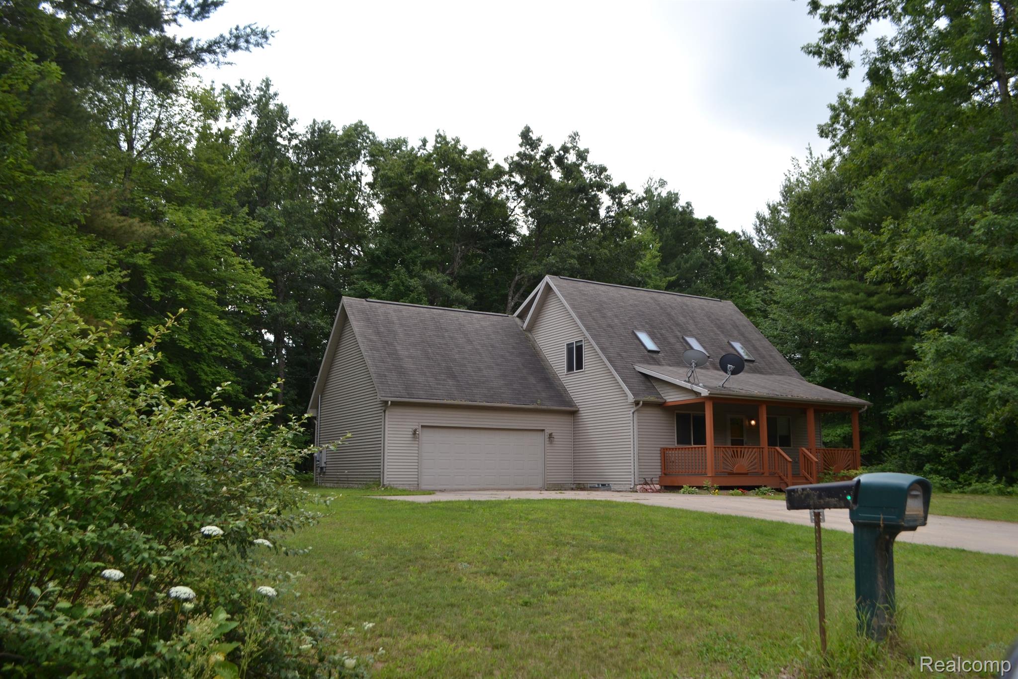 4178 Hamilton Road Harrison, MI 48625 - Photo 1 of 45 Gallery Image 1