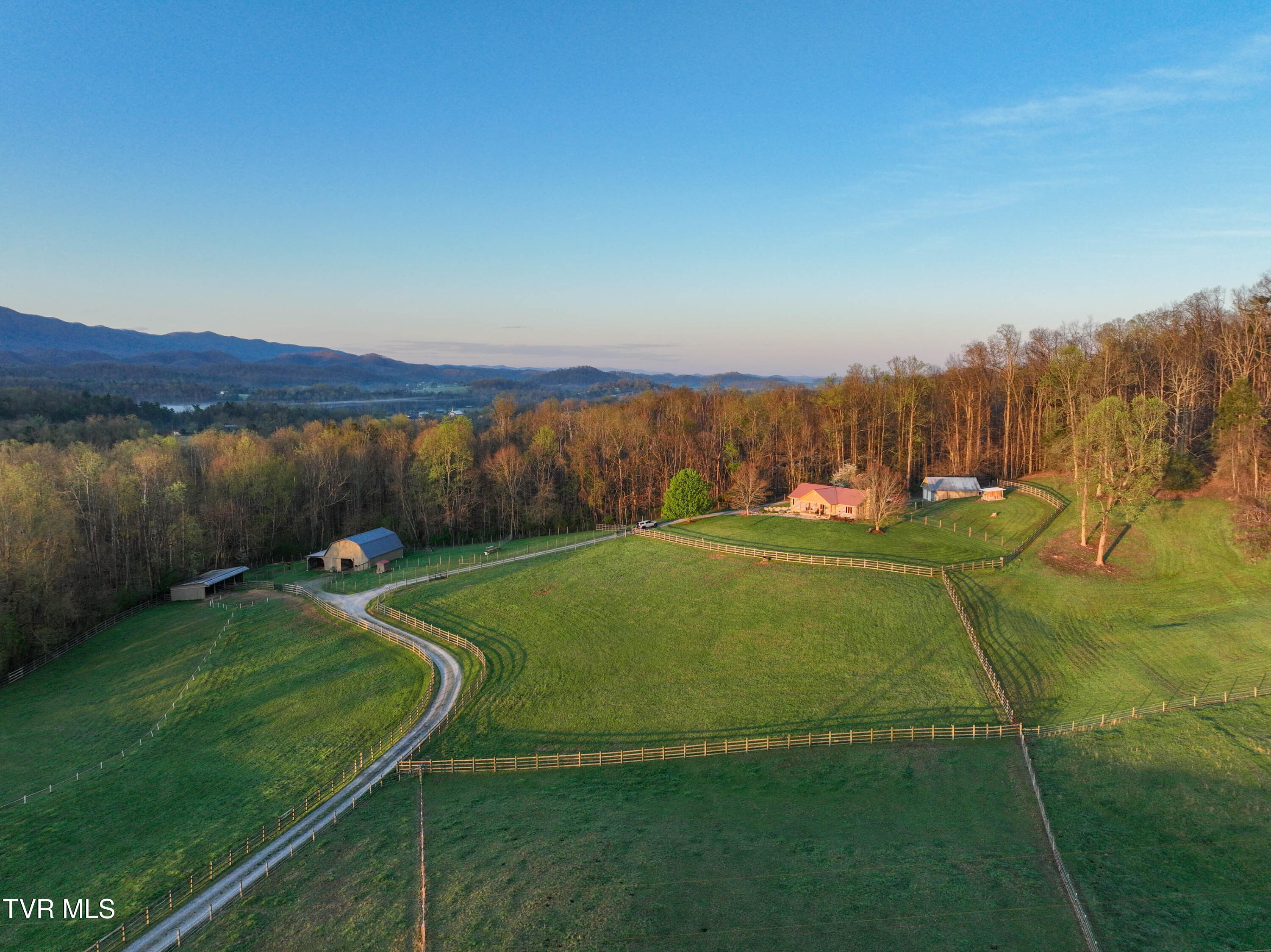415 Beidleman Road Bristol, TN 37620 - Photo 74 of 101 photo_074