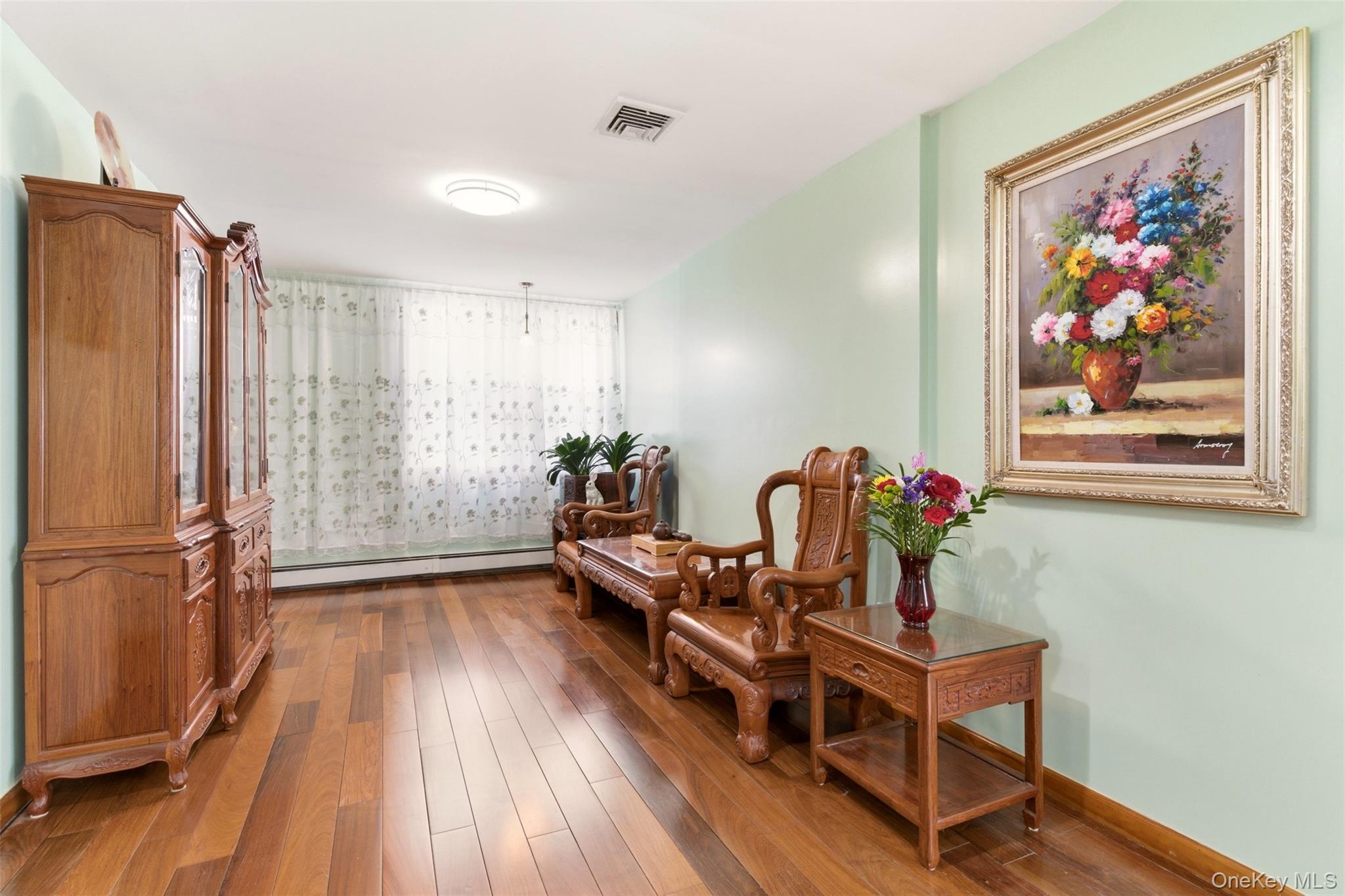 319 38th Road Queens, NY 11363 - Photo 8 of 41 Gallery Image 8