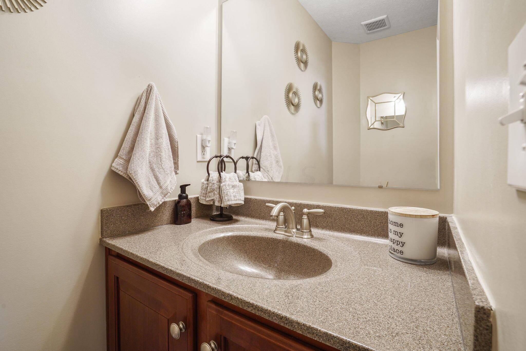 120 Mendolin Way Powell, OH 43065 - Photo 29 of 61 1/2 bath