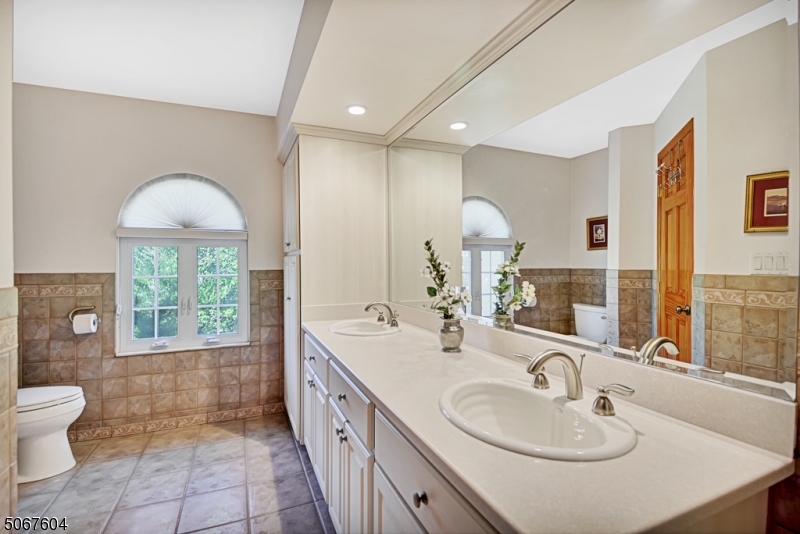 99 Birchwood Road, Unit 99 Bedminster, NJ 07921 - Photo 13 of 18 Gallery Image 13