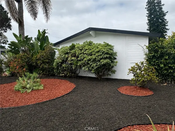 $1,299,999 | 2107 Pomona Avenue, Costa Mesa, CA 92627
