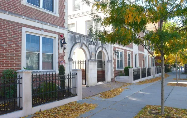 $2,850 | 2440 Massachusetts Avenue, Unit 8, Cambridge, MA 02140