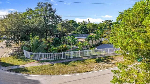 $400,000 | 1860 Northwest 127th Street, Miami, FL 33167