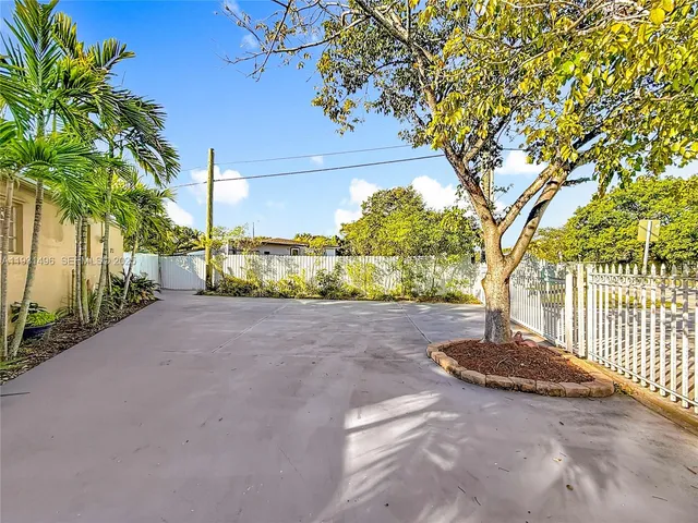 $400,000 | 1860 Northwest 127th Street, Miami, FL 33167