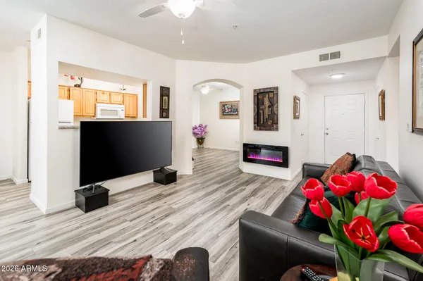 $220,000 | 14950 West Mountain View Boulevard, Unit 3103, Surprise, AZ 85374