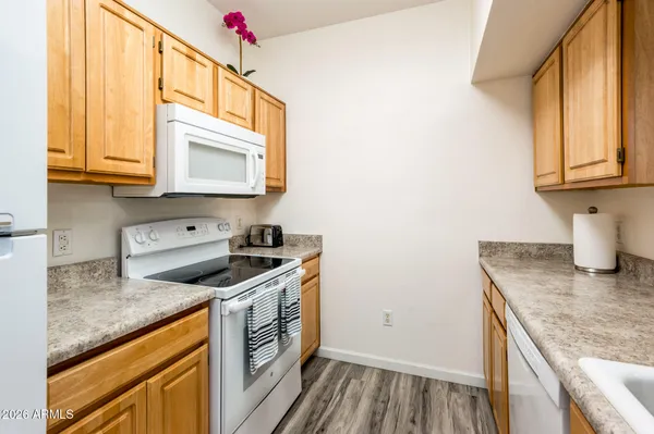 $220,000 | 14950 West Mountain View Boulevard, Unit 3103, Surprise, AZ 85374