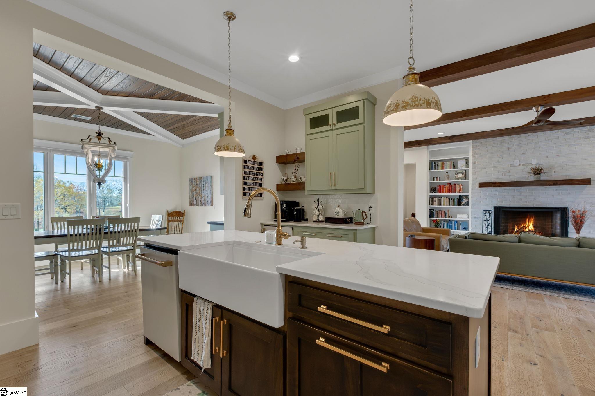 406 Old Batson Road Taylors, SC 29687 - Photo 9 of 46