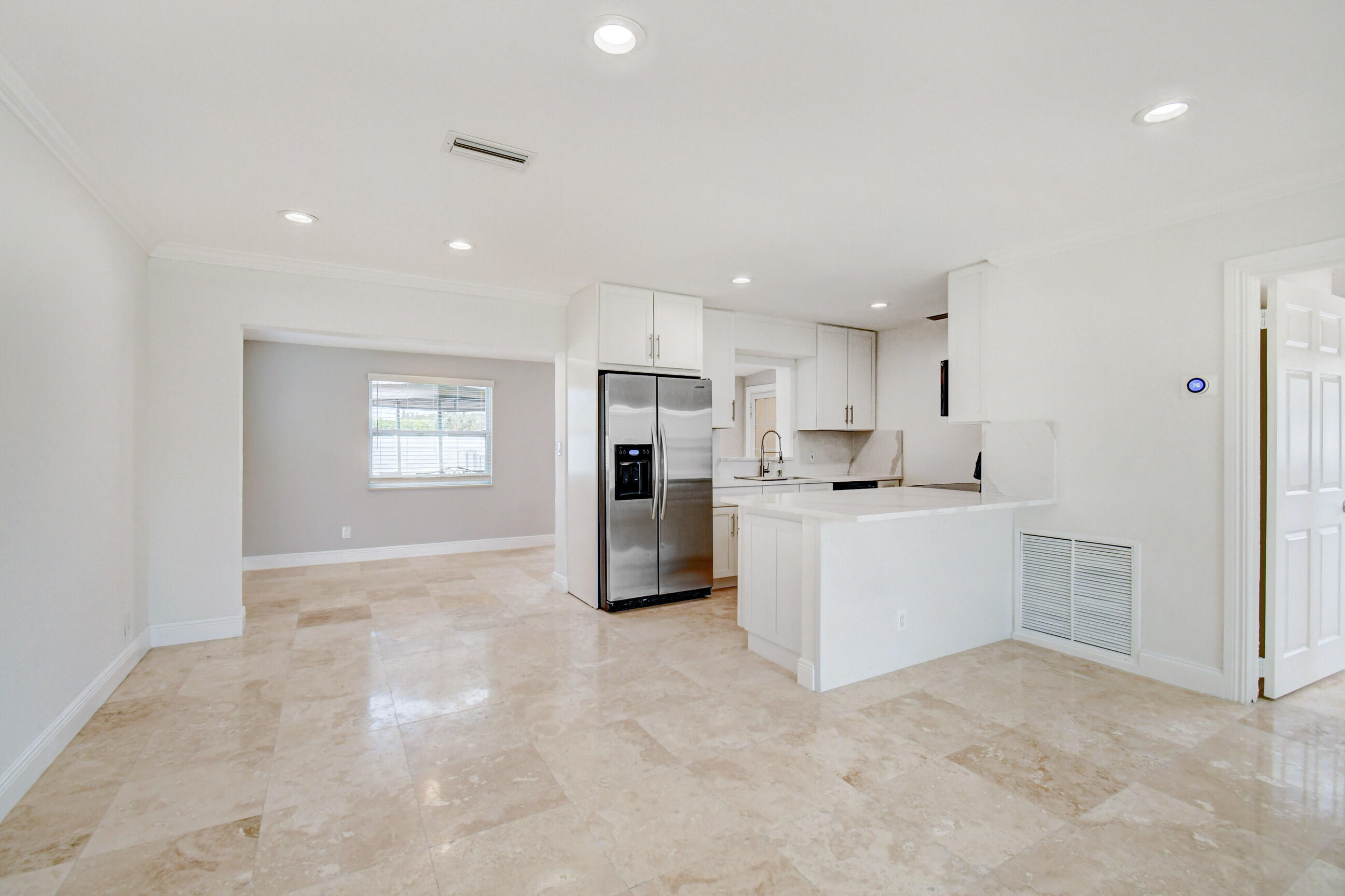 15021 Jackson Road Delray Beach, FL 33484 - Photo 6 of 35 Kitchen/Dining
