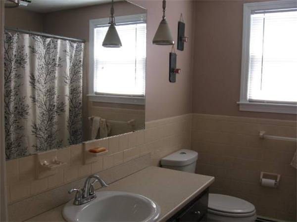 12 Deerfield Road Shrewsbury, MA 01545 - Photo 12 of 21 Gallery Image 12