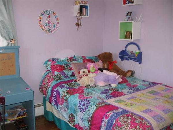 12 Deerfield Road Shrewsbury, MA 01545 - Photo 18 of 21 Gallery Image 18