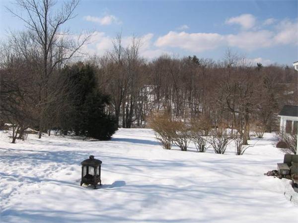12 Deerfield Road Shrewsbury, MA 01545 - Photo 20 of 21 Gallery Image 20