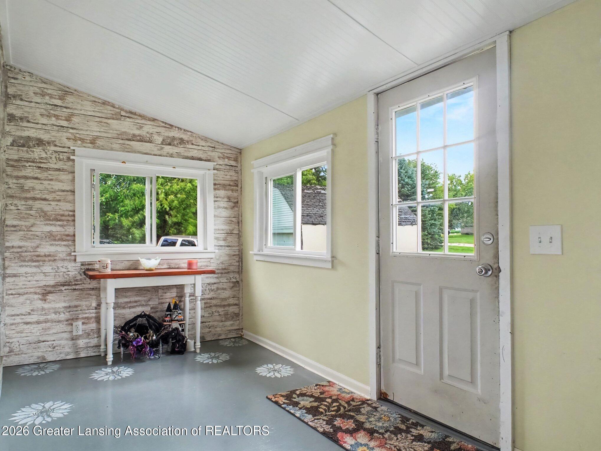 4050 Vanneter Road Williamston, MI 48895 - Photo 8 of 15 008_file_7375