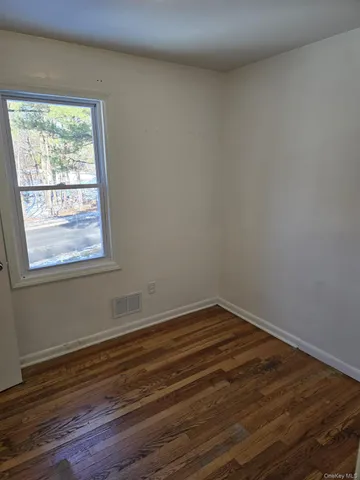 $3,200 | 3 Christmas Hill Road, Airmont, NY 10952