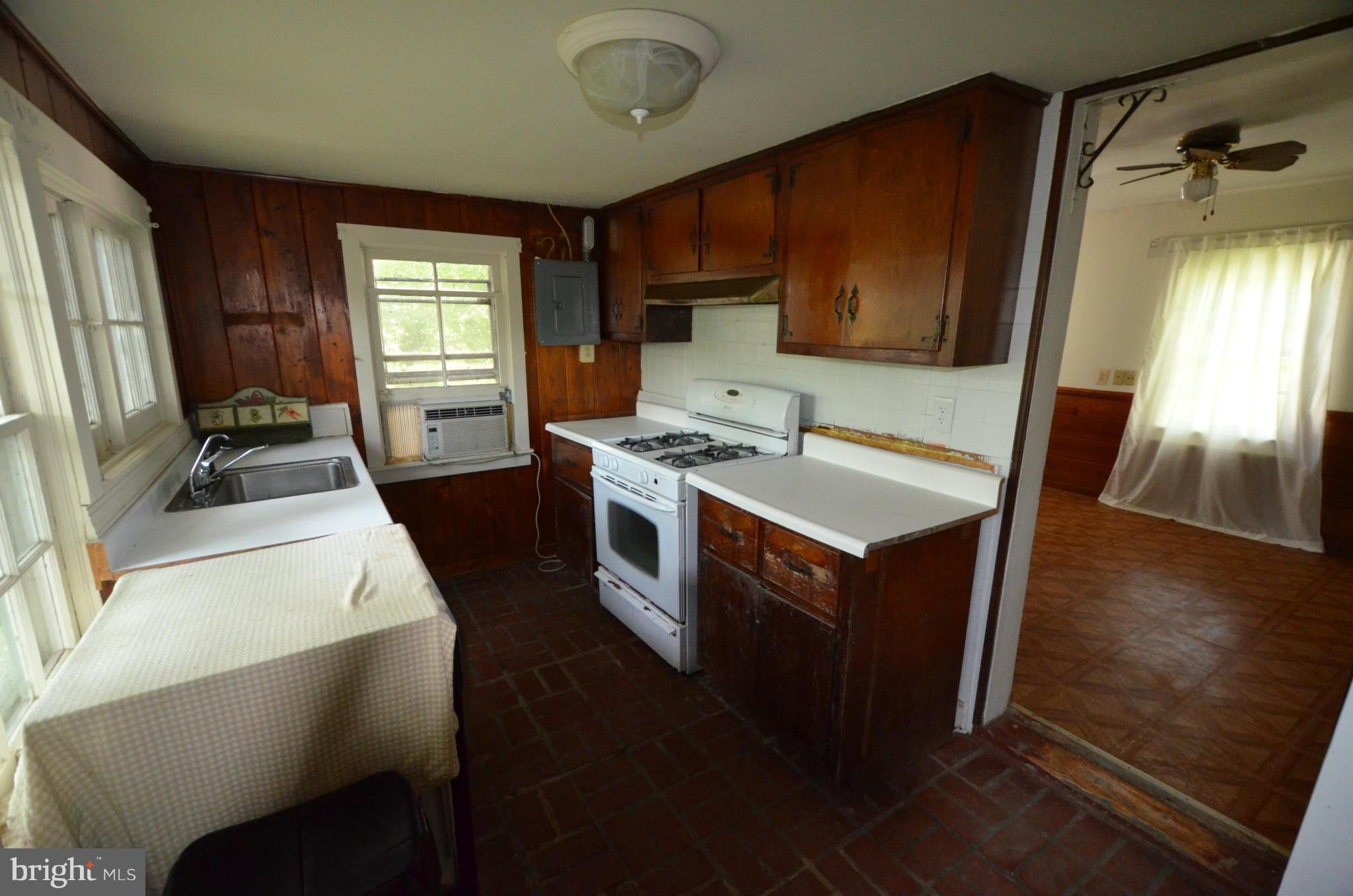 422 East Bay Front Road Deale, MD 20751 - Photo 18 of 29 Kitchen