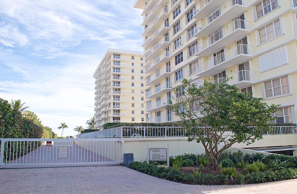500 Ocean Drive, Unit E9B Juno Beach, FL 33408 - Photo 3 of 53 Gate Entrance