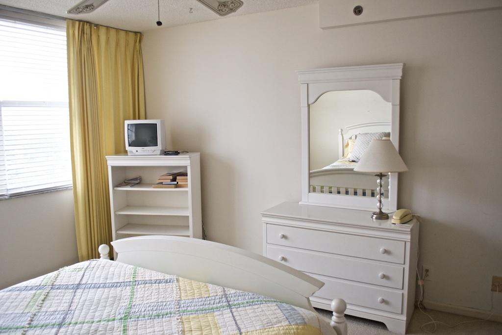 500 Ocean Drive, Unit E9B Juno Beach, FL 33408 - Photo 33 of 53 Guest Room