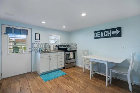 $875,000 | 3504 Estrada Street, Sarasota, FL 34239