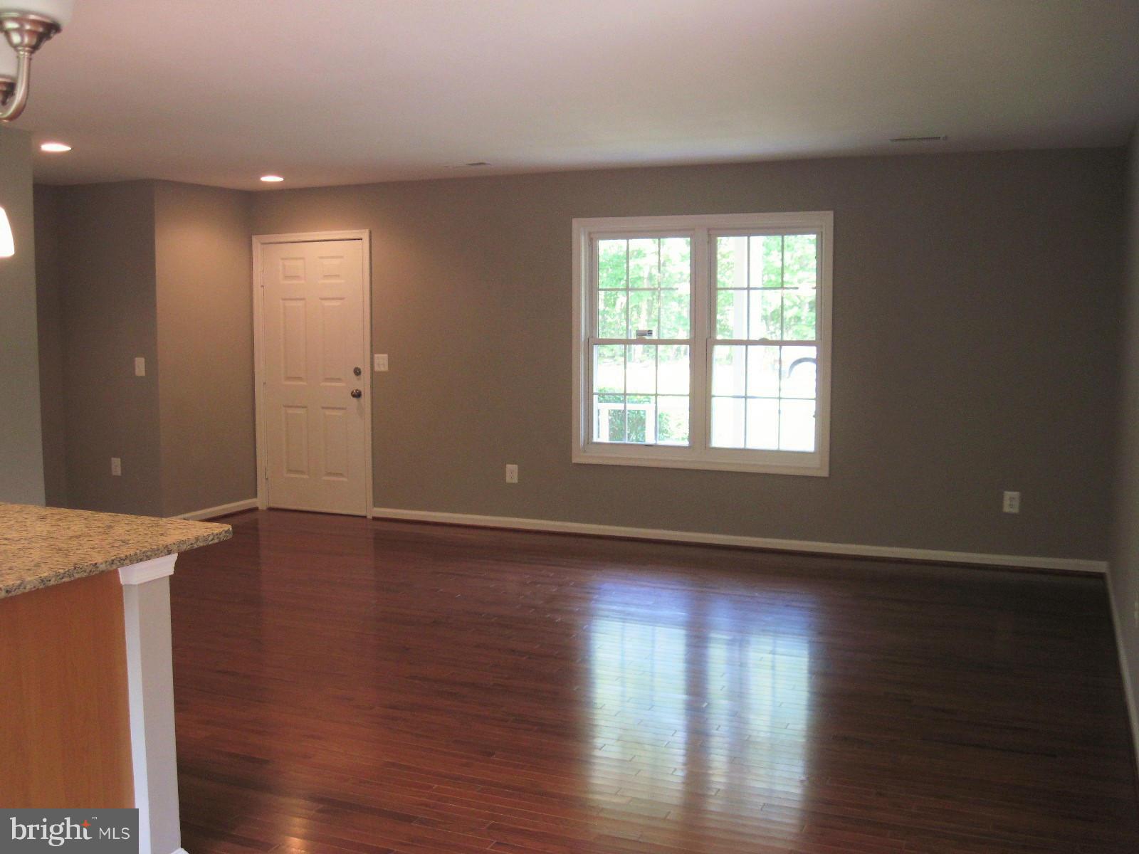 8300 Kilby Road Culpeper, VA 22701 - Photo 3 of 20 Living Room