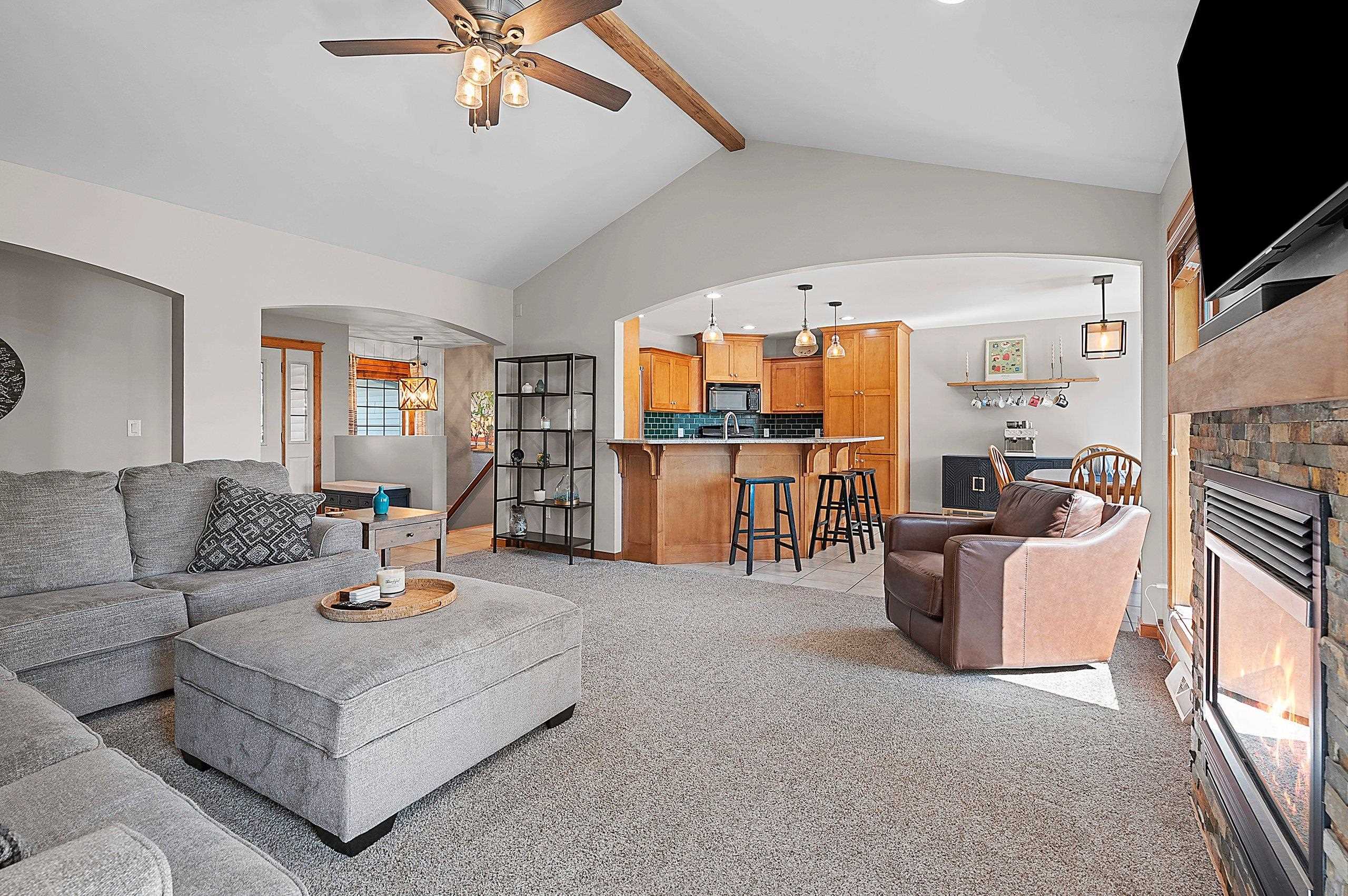 2133 Wheat Way Green Bay, WI 54311 - Photo 7 of 62