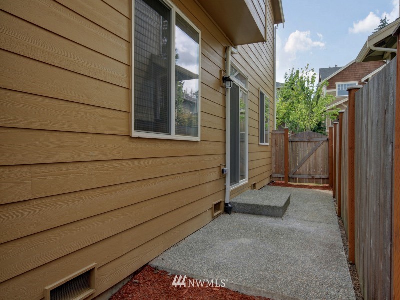 103 162nd Place Southeast Bothell, WA 98012 - Photo 24 of 25