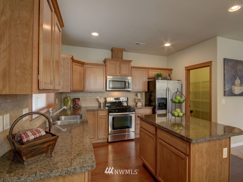103 162nd Place Southeast Bothell, WA 98012 - Photo 9 of 25
