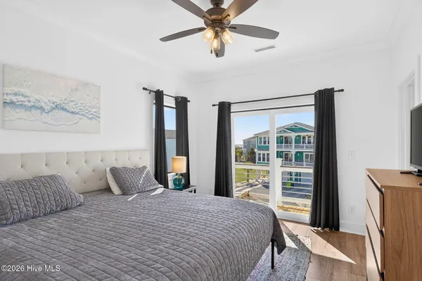 $1,695,000 | 381 East 4th Street, Ocean Isle Beach, NC 28469