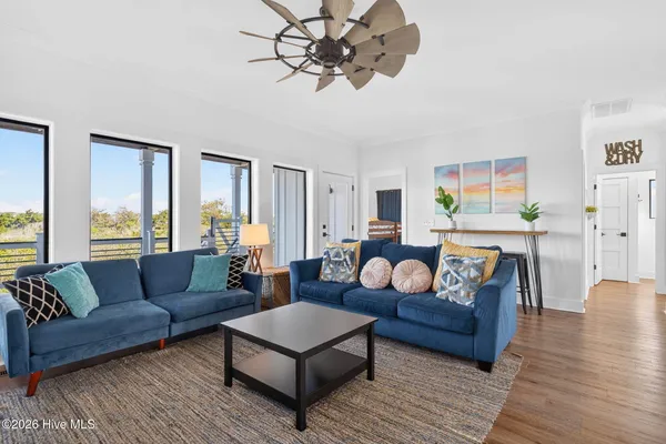 $1,695,000 | 381 East 4th Street, Ocean Isle Beach, NC 28469