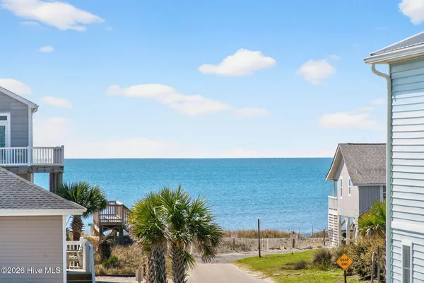 $1,695,000 | 381 East 4th Street, Ocean Isle Beach, NC 28469
