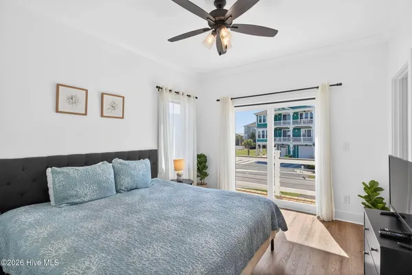 $1,695,000 | 381 East 4th Street, Ocean Isle Beach, NC 28469