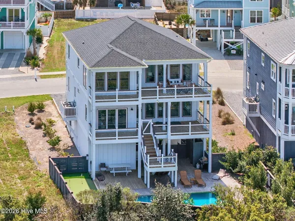 $1,695,000 | 381 East 4th Street, Ocean Isle Beach, NC 28469