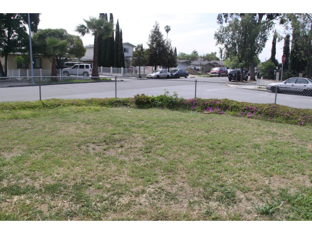 1881 Biscayne Way San Jose, CA 95122 - Photo 3 of 7 a view of outdoor space yard and green space
