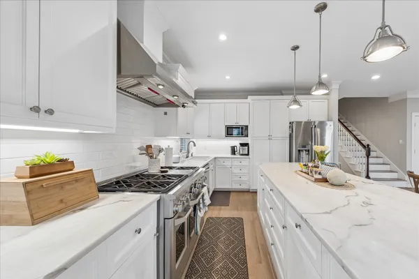 $949,900 | 4320 Wendell Street, Bellaire, TX 77401
