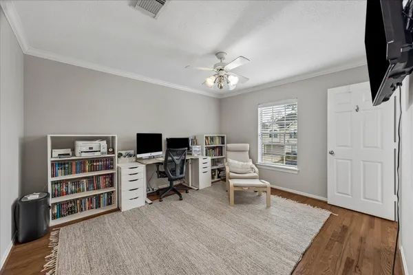 $949,900 | 4320 Wendell Street, Bellaire, TX 77401