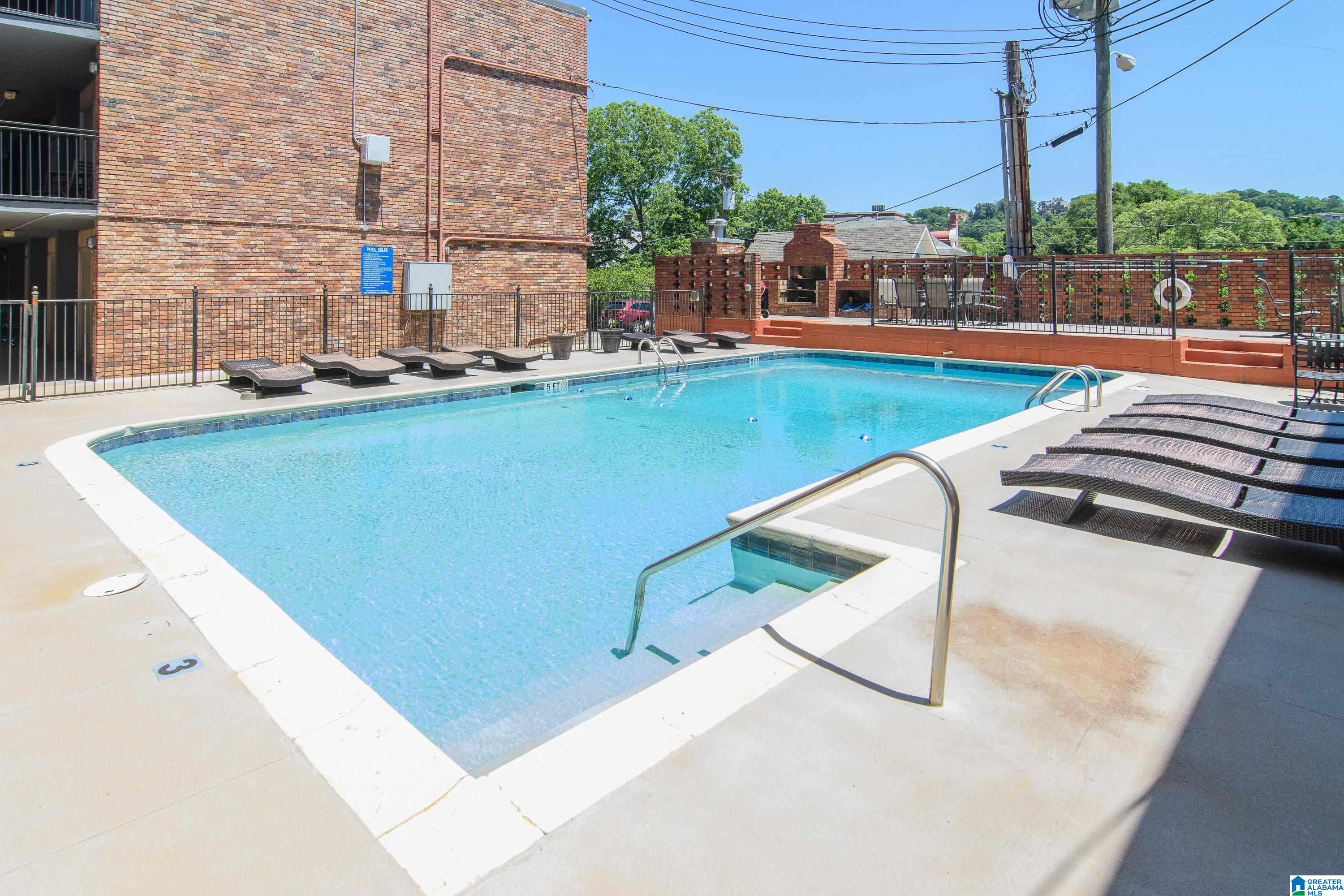 2990 Rhodes Circle South, Unit 322 Birmingham, AL 35205 - Photo 17 of 25