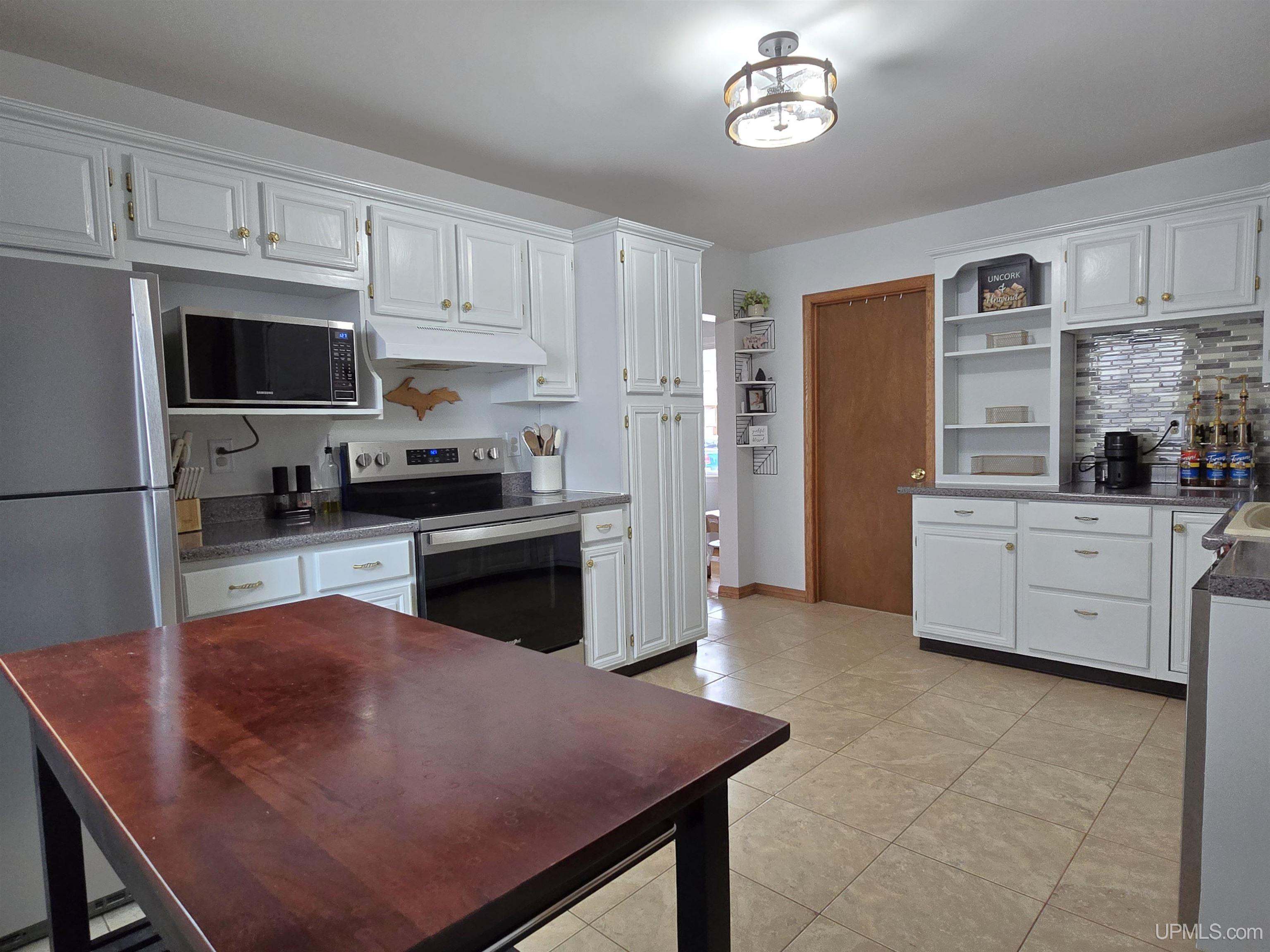 618 Maurice Street Ishpeming, MI 49849 - Photo 10 of 39