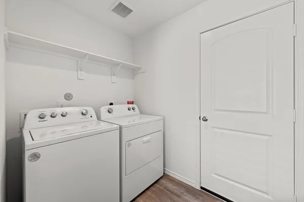 $2,100 | 5710 Sycamore Glen Dr Spring, Spring, TX 77373