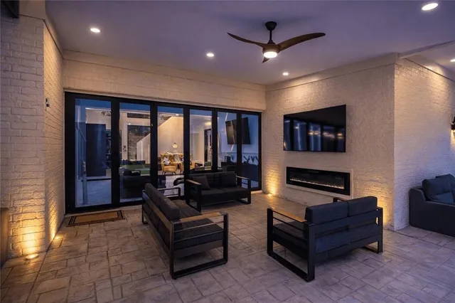 $977,999 | 2446 Williams Down Circle, Snellville, GA 30078