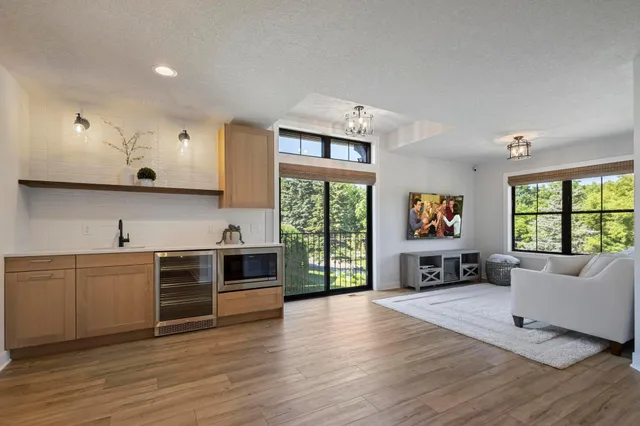 $3,690,000 | 165 Mound Avenue, Excelsior, MN 55331