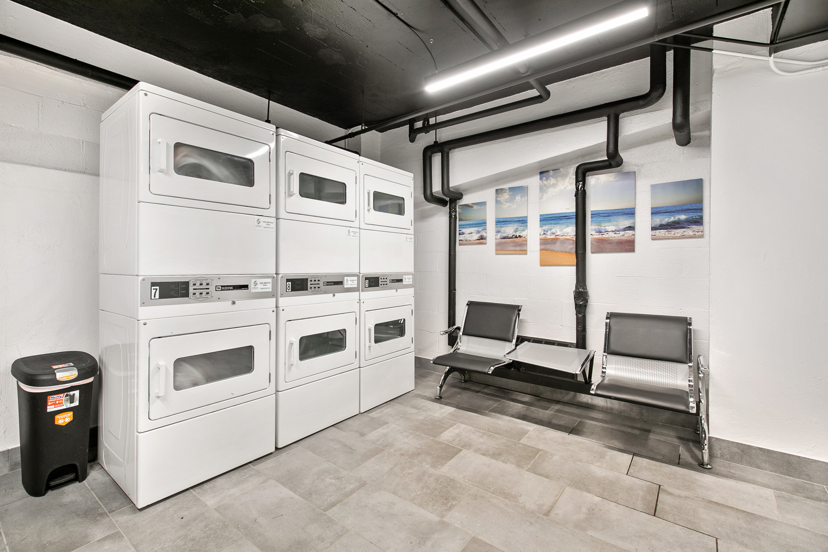 5858 North Sheridan Road, Unit 805 Chicago, IL 60660 - Photo 14 of 14 a white stove sitting in a kitchen