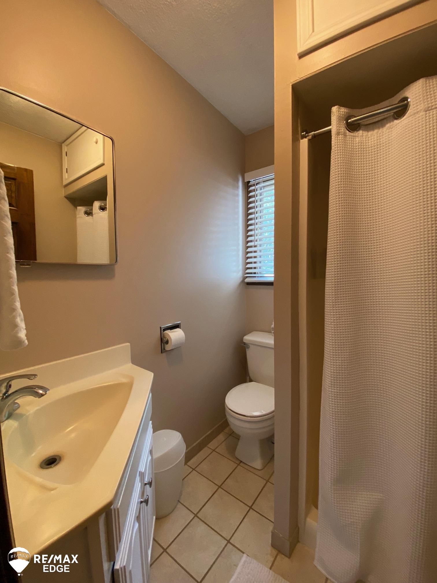 12445 Vasold Road Freeland, MI 48623 - Photo 9 of 27