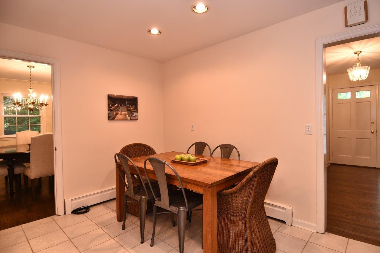 287 Briscoe Road New Canaan, CT 06840 - Photo 11 of 22 a dining room with furniture and window