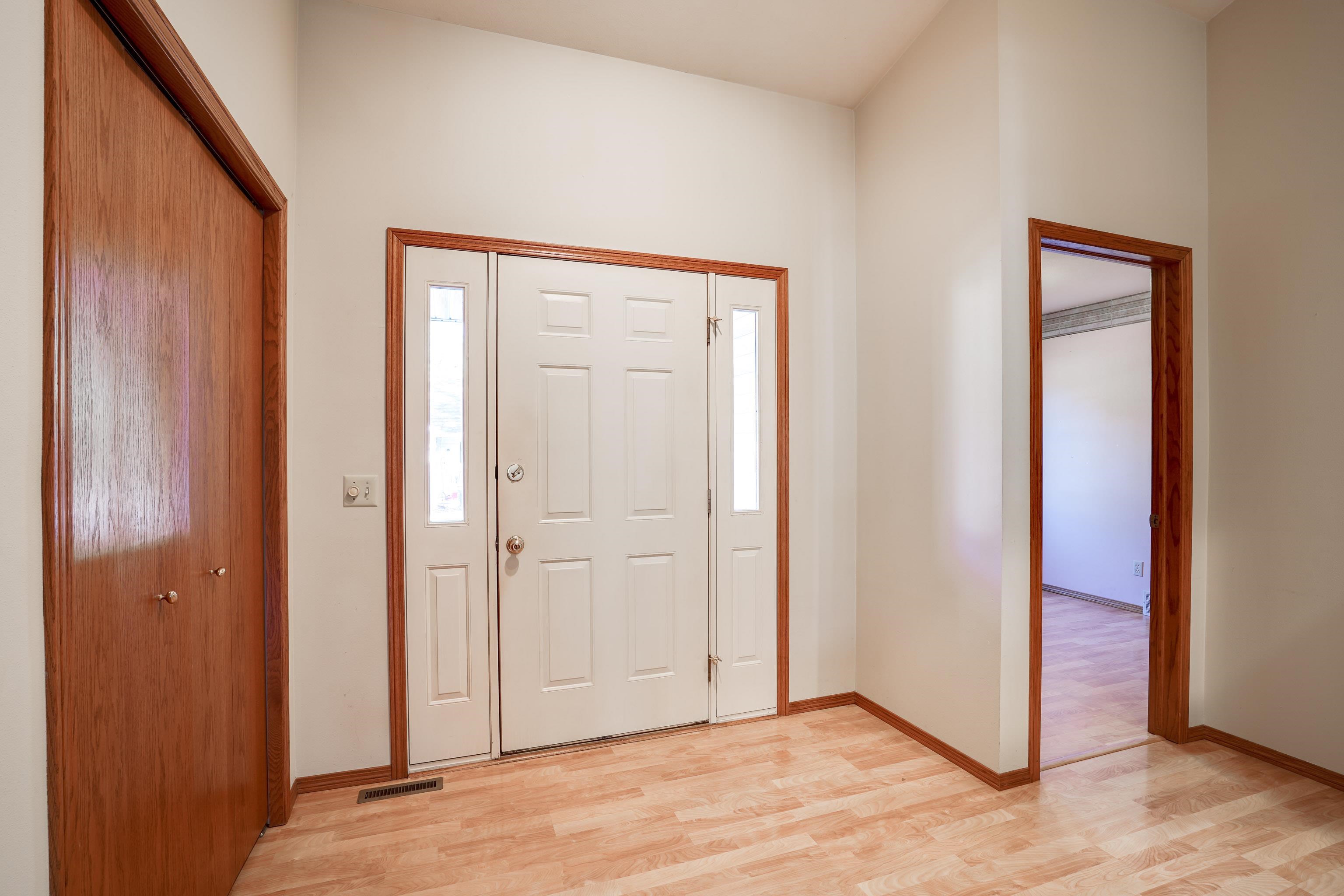 7265 West Valley Ridge Drive Madison, WI 53719 - Photo 4 of 51