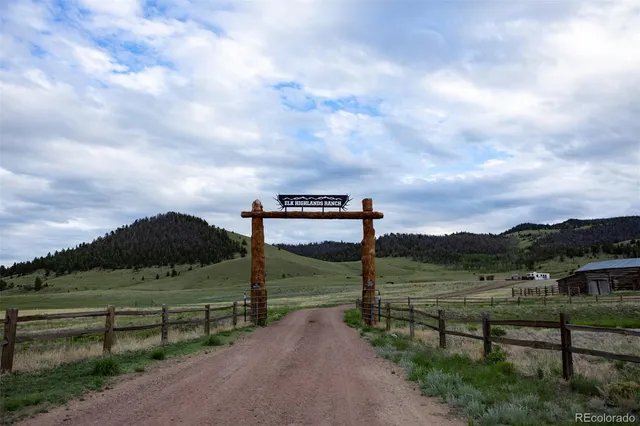 a view of a pathway with a park view