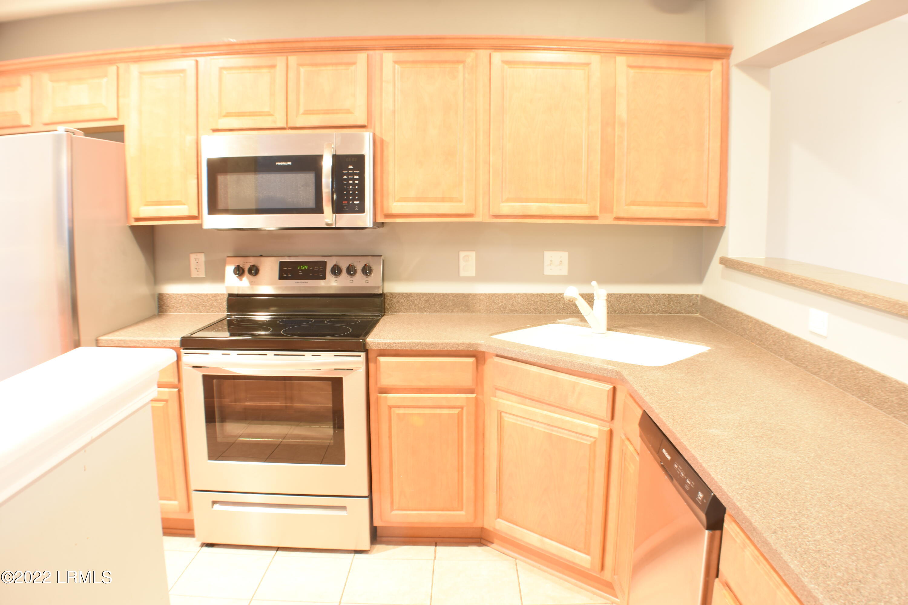 109 Bella Way Beaufort, SC 29906 - Photo 5 of 32 DSC_2693