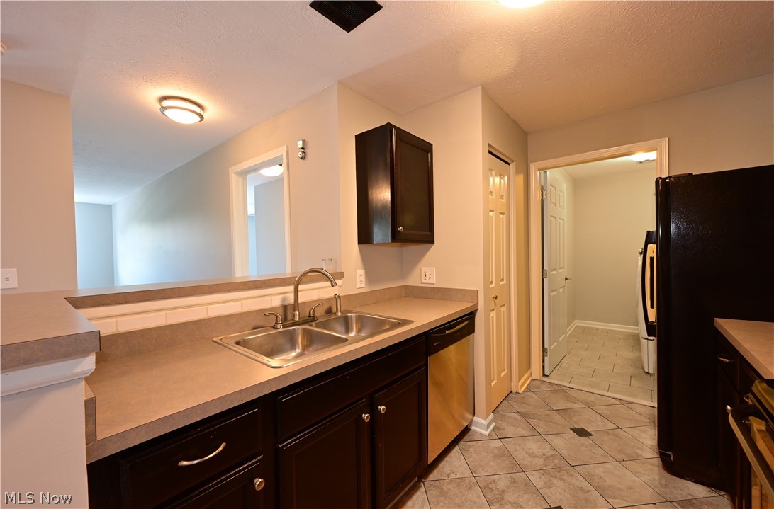 29842 Center Ridge Road, Unit 225 Westlake, OH 44145 - Photo 11 of 30 f