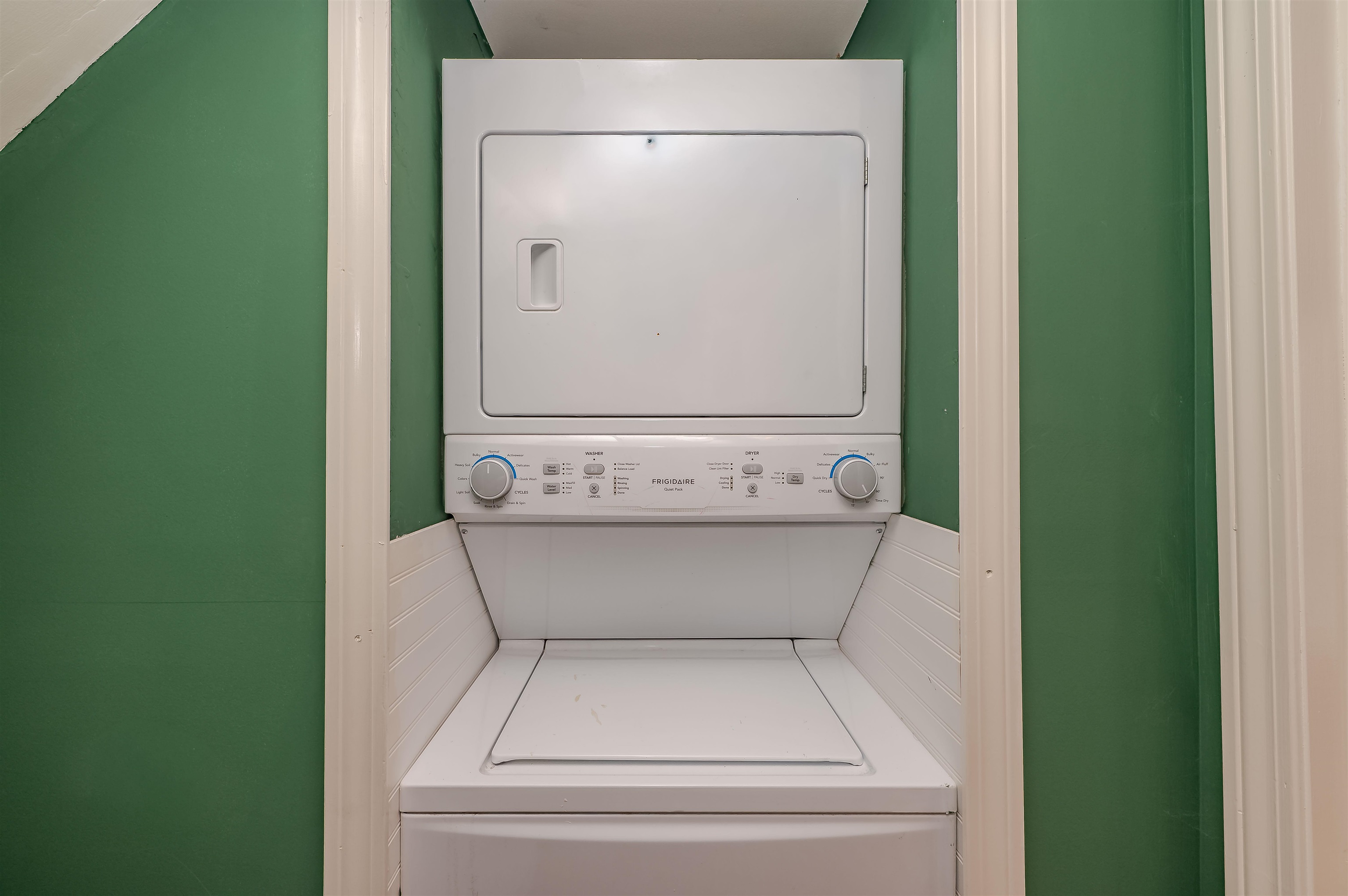 313 Main Street Hampstead, NH 03841 - Photo 13 of 34