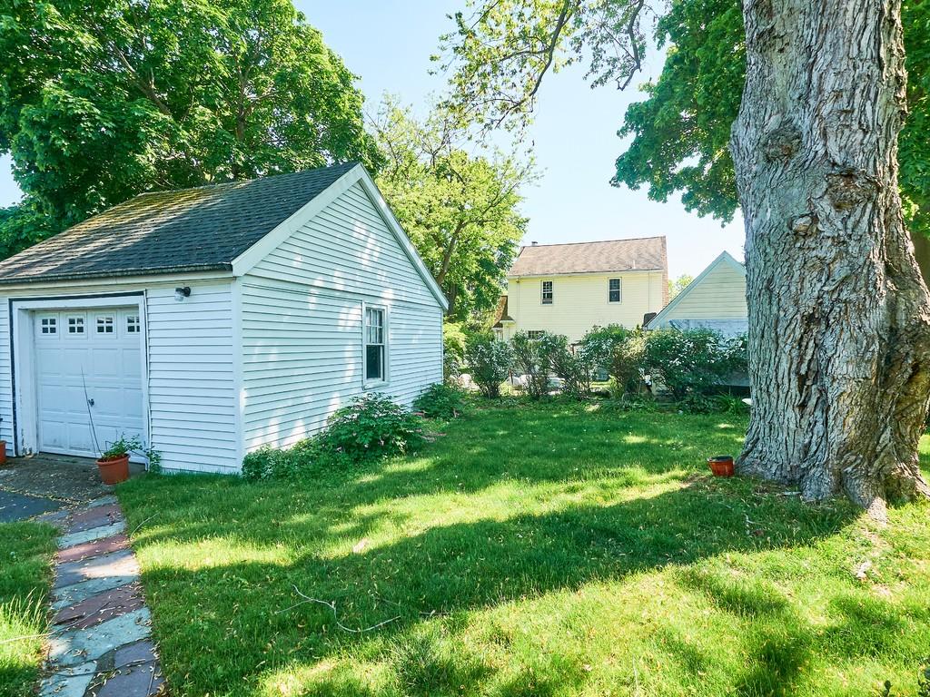 12 Roberts Road Medford, MA 02155 - Photo 3 of 24 Gallery Image 3