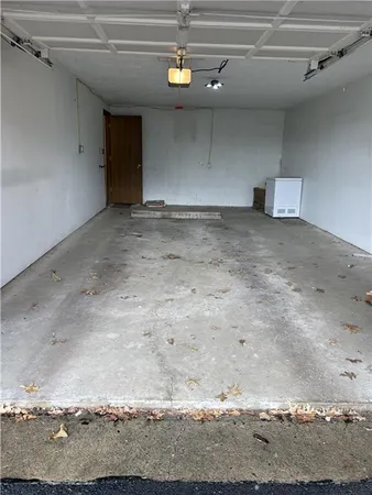 $189,900 | 105 Woodstone Lane, Unit 71, New Kensington, PA 15068