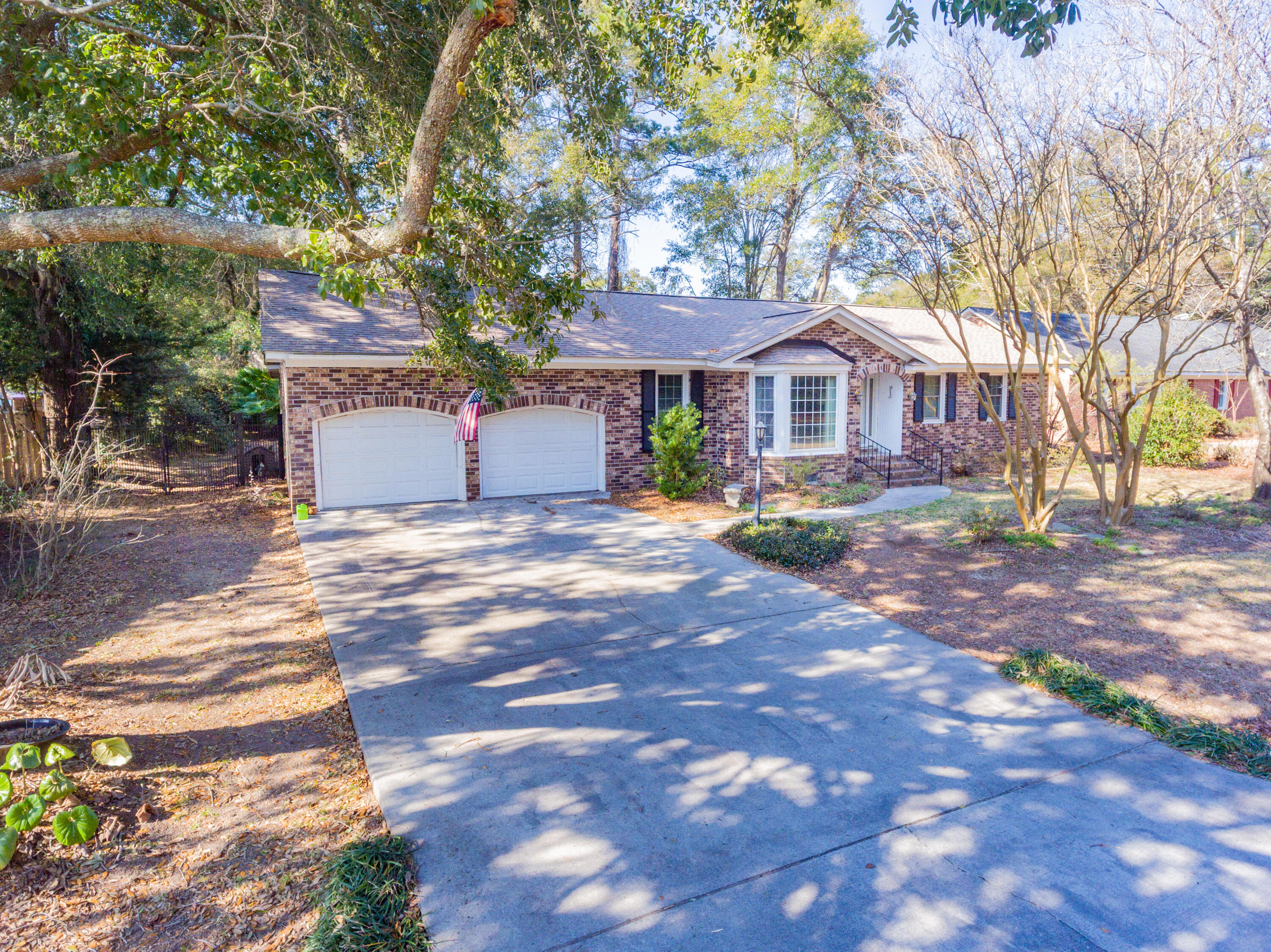 758 Larkwood Road Charleston, SC 29412 - Photo 2 of 43 758 Larkwood Rd_Brett Martin Photography